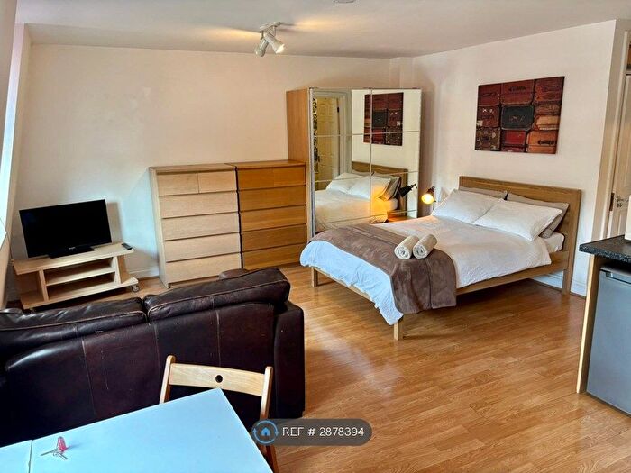 Studio To Rent In Finchley Road, London, NW3