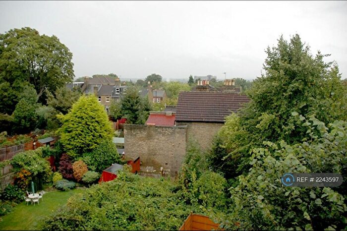 2 Bedroom Flat To Rent In Crystal Palace, London, SE20