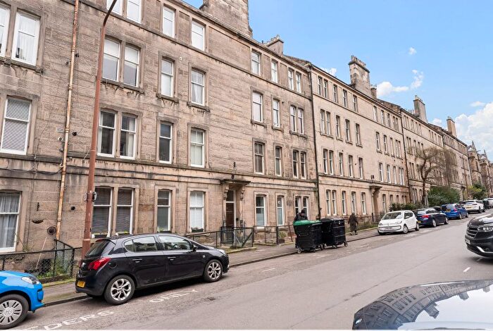 1 Bedroom Flat For Sale In / Dean Park Street, EH4