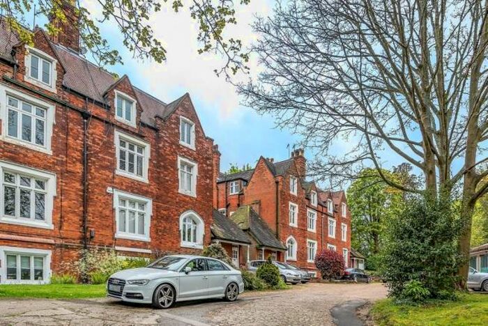 2 Bedroom Flat To Rent In The Woodlands, London Road, London, HA1