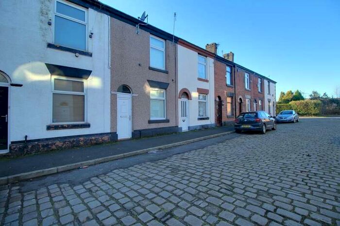 2 Bedroom Terraced House To Rent In Byrom Street, Bury, BL8