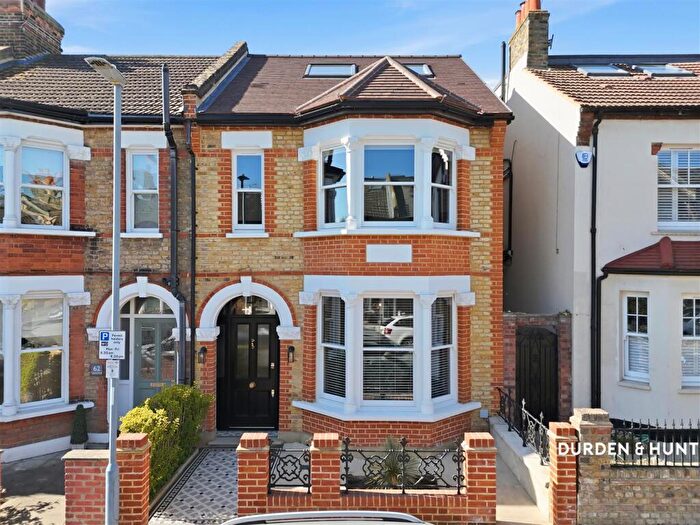 4 Bedroom Terraced House For Sale In Halstead Road, Wanstead Village, E11