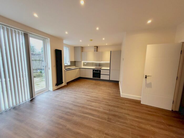 1 Bedroom Flat To Rent In Bell Lane, Hendon NW4