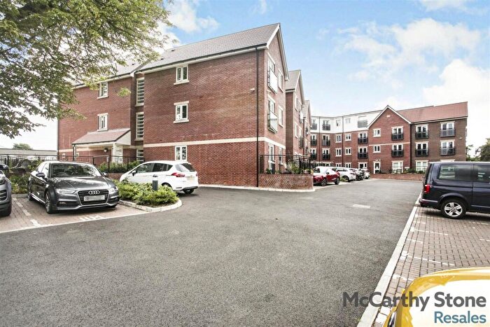 2 Bedroom Apartment For Sale In The Close, Church Street, Nuneaton, CV11