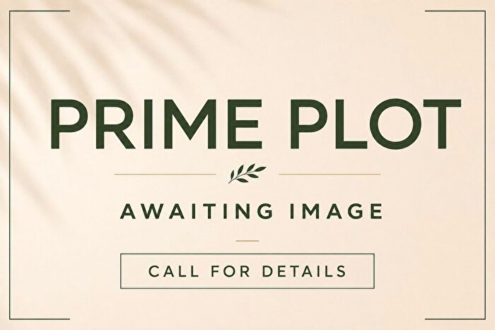 Land For Sale In Prime Plot, Hemel Hempstead, HP2