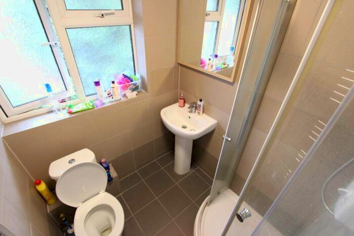 4 Bedroom Terraced House To Rent In Heigham Road, London, E6