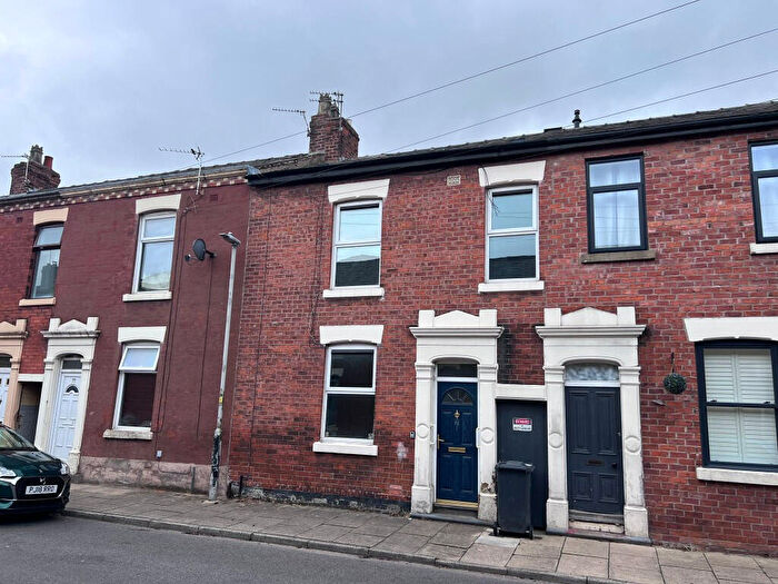 3 Bedroom Terraced House For Sale In Cambridge Street, Preston, Lancashire, PR1