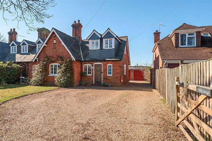 4 Bedroom Semi-Detached House For Sale In Cricket Hill, Finchampstead, Berkshire, RG40