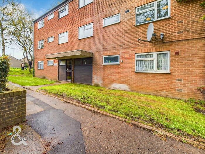 2 Bedroom Flat To Rent In Bussey Road, Old Catton, Norwich, NR6