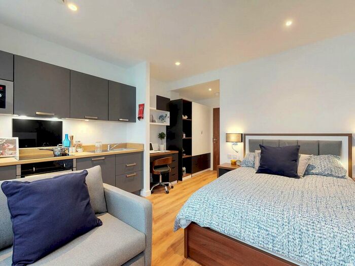 Apartment To Rent In Apt, Gravity Residence #, L2