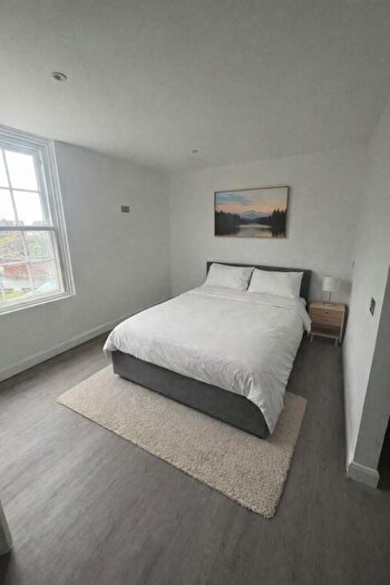 Studio To Rent In Fairfax Gardens, Exeter, Devon, EX2