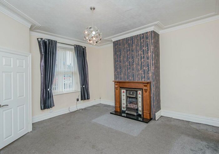 3 Bedroom Terraced House For Sale In Shirley Road, Tong Street, Bradford, BD4