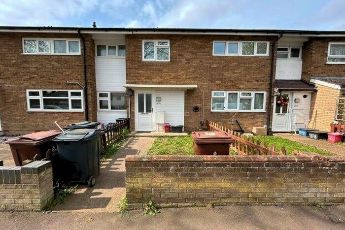 1 Bedroom Maisonette To Rent In Oaks Cross, Stevenage, SG2