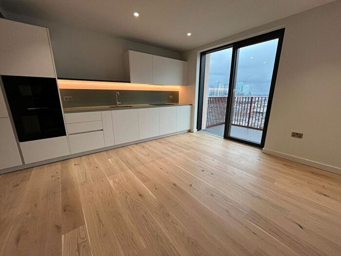 1 Bedroom Flat To Rent In Mabyn Lane, London, SE10