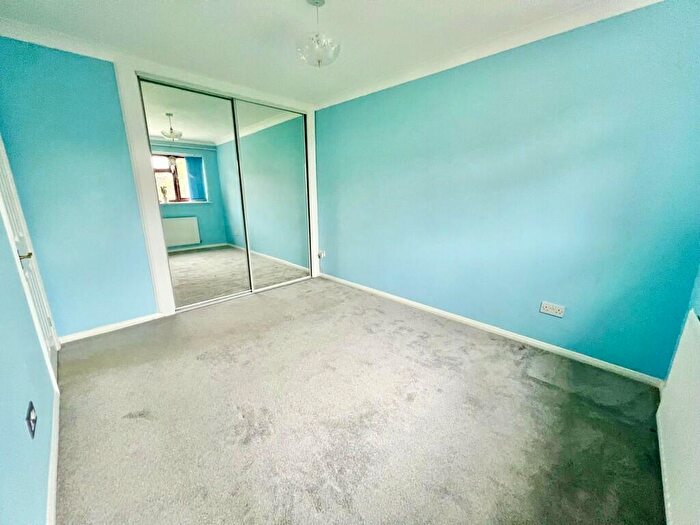 2 Bedroom Terraced Bungalow For Sale In Robert Way, Mytchett, Camberley, GU16