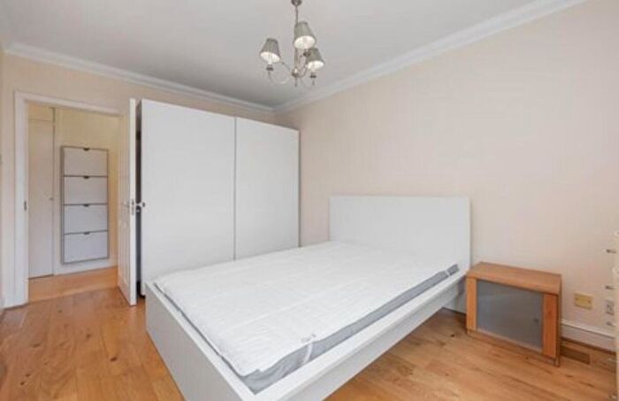 2 Bedroom Flat To Rent In Camden Road, London, NW1