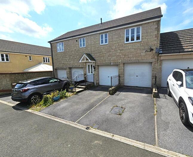 2 Bedroom Coach House For Sale In Bellflower Close, Plymouth, PL6