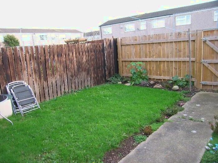 2 Bedroom Terraced House To Rent In Broadstone Close, Bransholme, Hull HU7