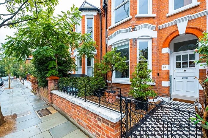 4 Bedroom Terraced House To Rent In Balliol Road, London, W10