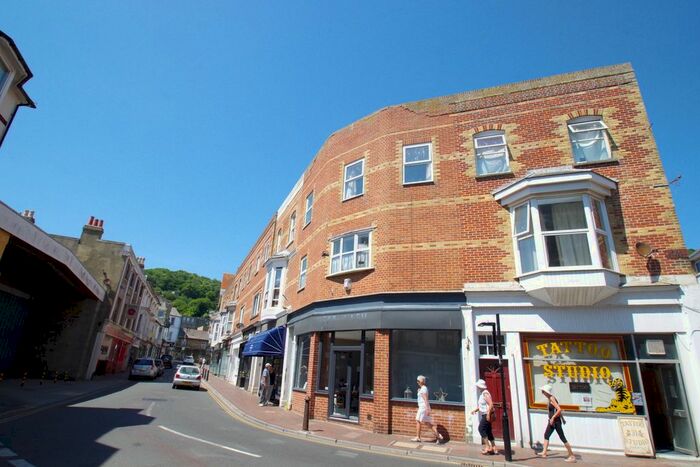1 Bedroom Flat To Rent In St. Margarets, Lowtherville Road, Ventnor, PO38
