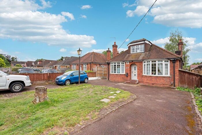 4 Bedroom Chalet For Sale In Bangors Road North, Iver, SL0