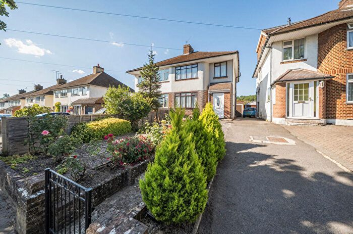 3 Bedroom Semi-Detached House For Sale In Meadway, Dunstable, Bedfordshire, LU6