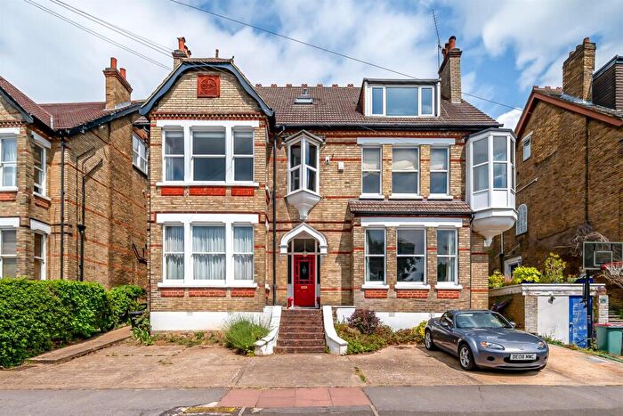 1 Bedroom Flat For Sale In Madeira Avenue, Bromley, BR1