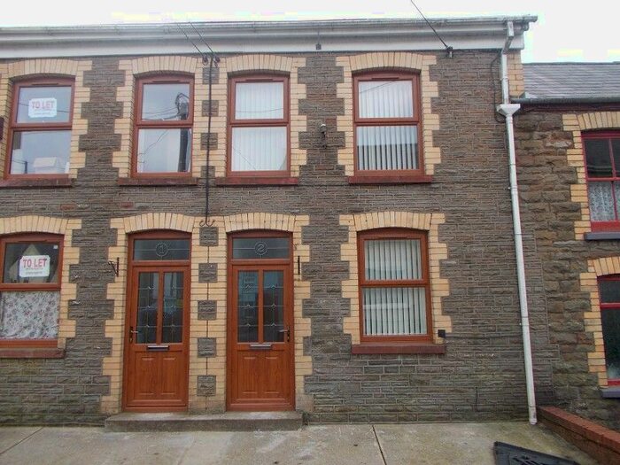 2 Bedroom Semi-Detached House To Rent In Golden Lion Terrace, Lower Cwmtwrch, Swansea., SA9
