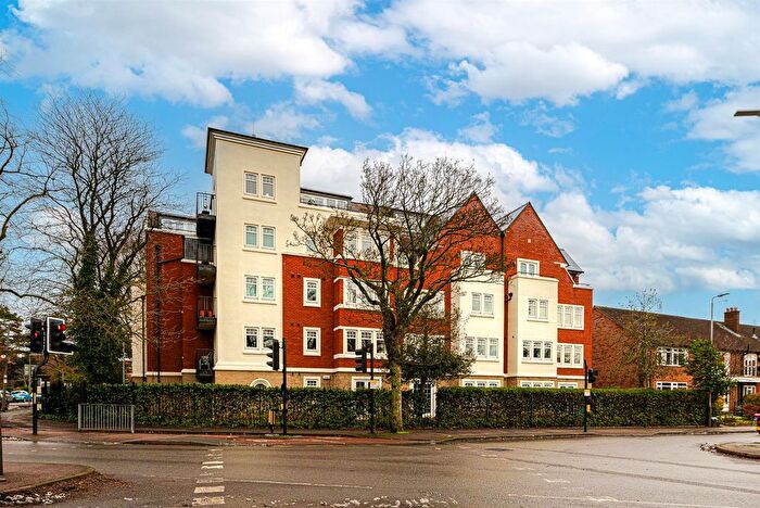 2 Bedroom Flat For Sale In The Laurels, Leicester, LE2