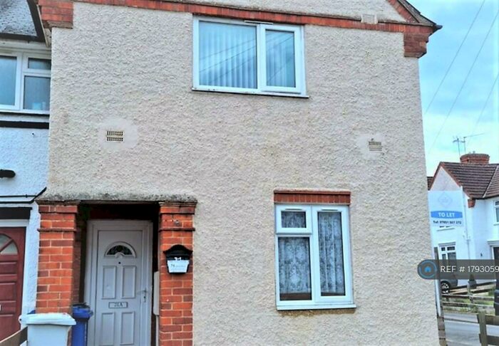 1 Bedroom Flat To Rent In East Avenue, Burton Latimer, Kettering, NN15
