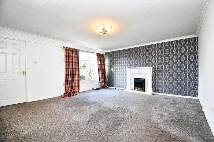 4 Bedroom End Of Terrace House For Sale In Windmill Avenue, Salford, M5