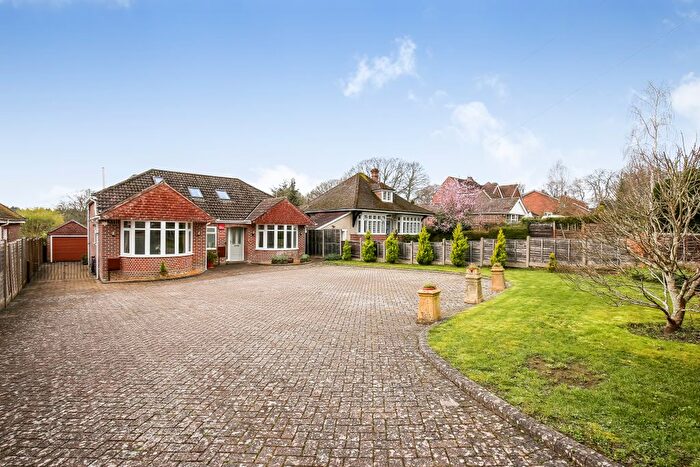 4 Bedroom Detached House For Sale In Denmead, Hampshire, PO7