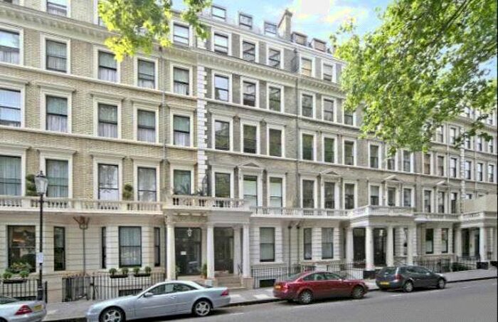 1 Bedroom Property To Rent In Ashburn Gardens, London, SW7