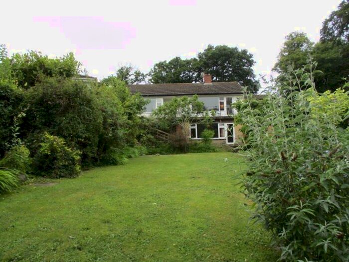 4 Bedroom Bungalow To Rent In Old Teignmouth Road, Dawlish, EX7