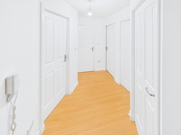 2 Bedroom Flat To Rent In Auchentoshan Terrace, Springburn, Glasgow, G21