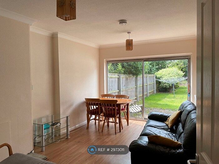 3 Bedroom Semi Detached House To Rent In Neville Road, Cambridge, CB1