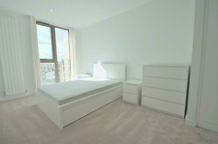2 Bedroom Flat To Rent In Commodore House, Admiralty Avenue, E16