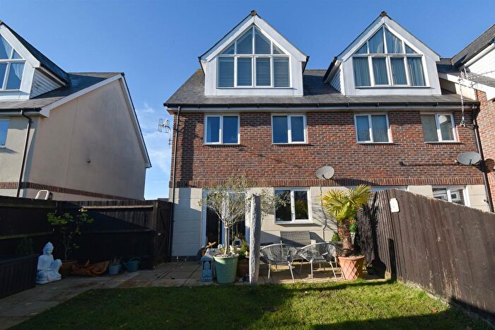 4 Bedroom Town House For Sale In The Mews, Bexhill-On-Sea, TN40