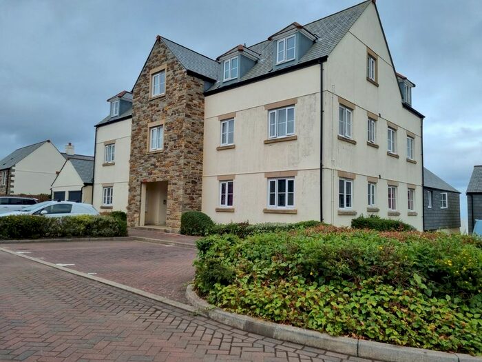 2 Bedroom Flat To Rent In Mackerel Close, St. Austell, Cornwall, PL25