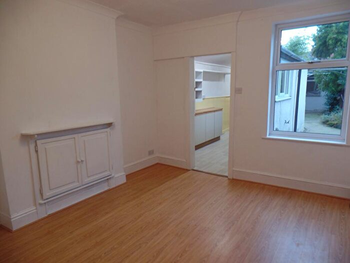 2 Bedroom End Of Terrace House To Rent In Albany Street, Lincoln, LN1