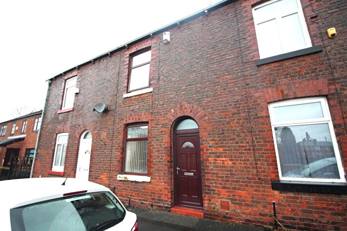 2 Bedroom Terraced House To Rent In Moorcroft Street, Oldham, OL8