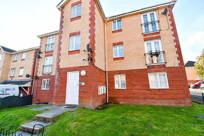 2 Bedroom Flat To Rent In Gerddi Margaret, Barry, CF62