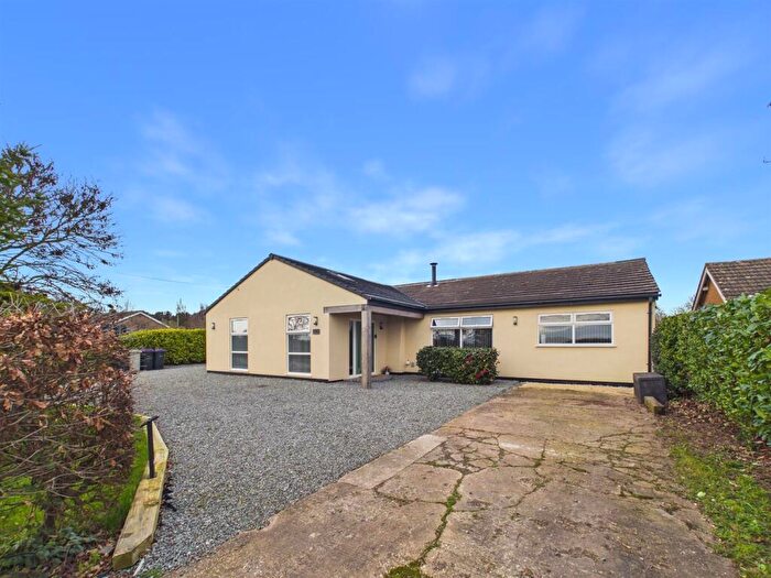 4 Bedroom Detached Bungalow For Sale In Pinfold Lane, Beesby, Alford, LN13
