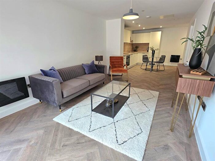 1 Bedroom Apartment To Rent In St. Pauls Square, Birmingham, B3