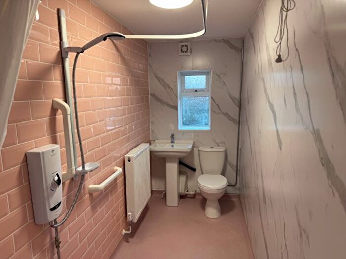 1 Bedroom Flat To Rent In Park Street, Madeley, Telford, TF7