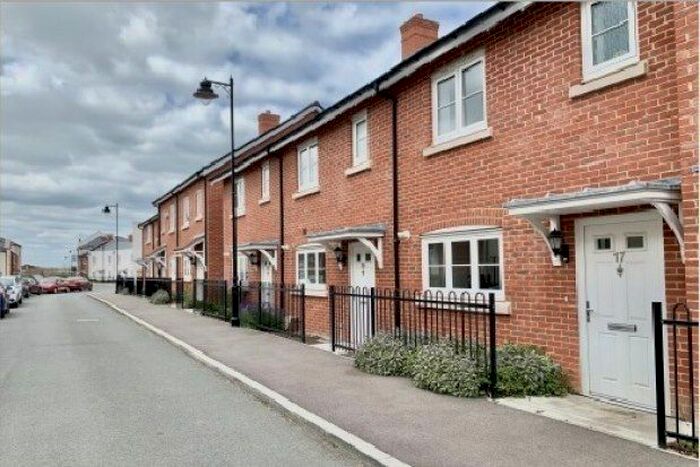 3 Bedroom Property To Rent In Orchard Mead, Waterlooville, PO7