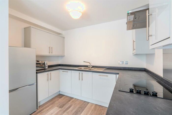 2 Bedroom Flat To Rent In *Newly Refurbished* - Bridge Street, Morpeth, NE61