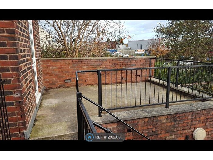 1 Bedroom Flat To Rent In Cadishead, Manchester, M44