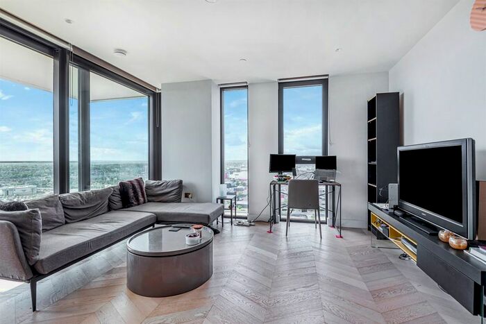 2 Bedroom Flat To Rent In The Waterman, Tidemill Square, Lower Riverside, Greenwich Peninsula, SE10