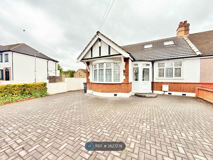 4 Bedroom Flat To Rent In Redbridge Lane East, Ilford, IG4
